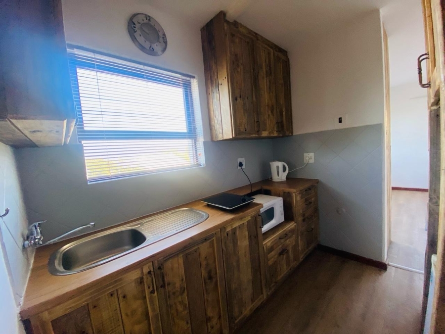 To Let 1 Bedroom Property for Rent in Northcliff Western Cape